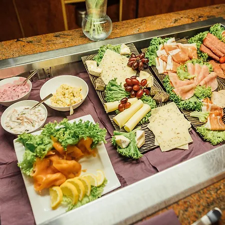 Scheffler Hotel 3*